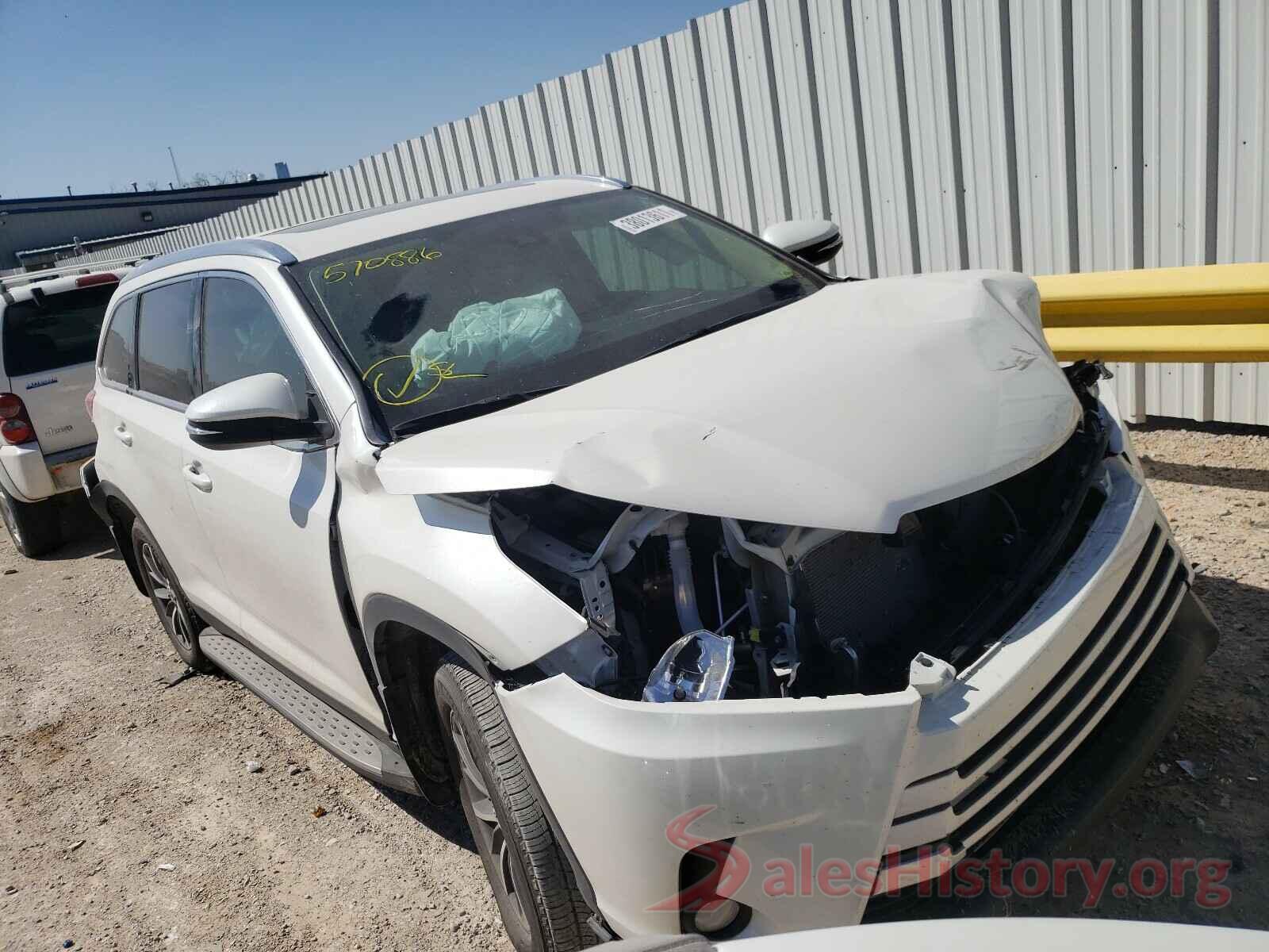 5TDKZRFH0KS570886 2019 TOYOTA HIGHLANDER