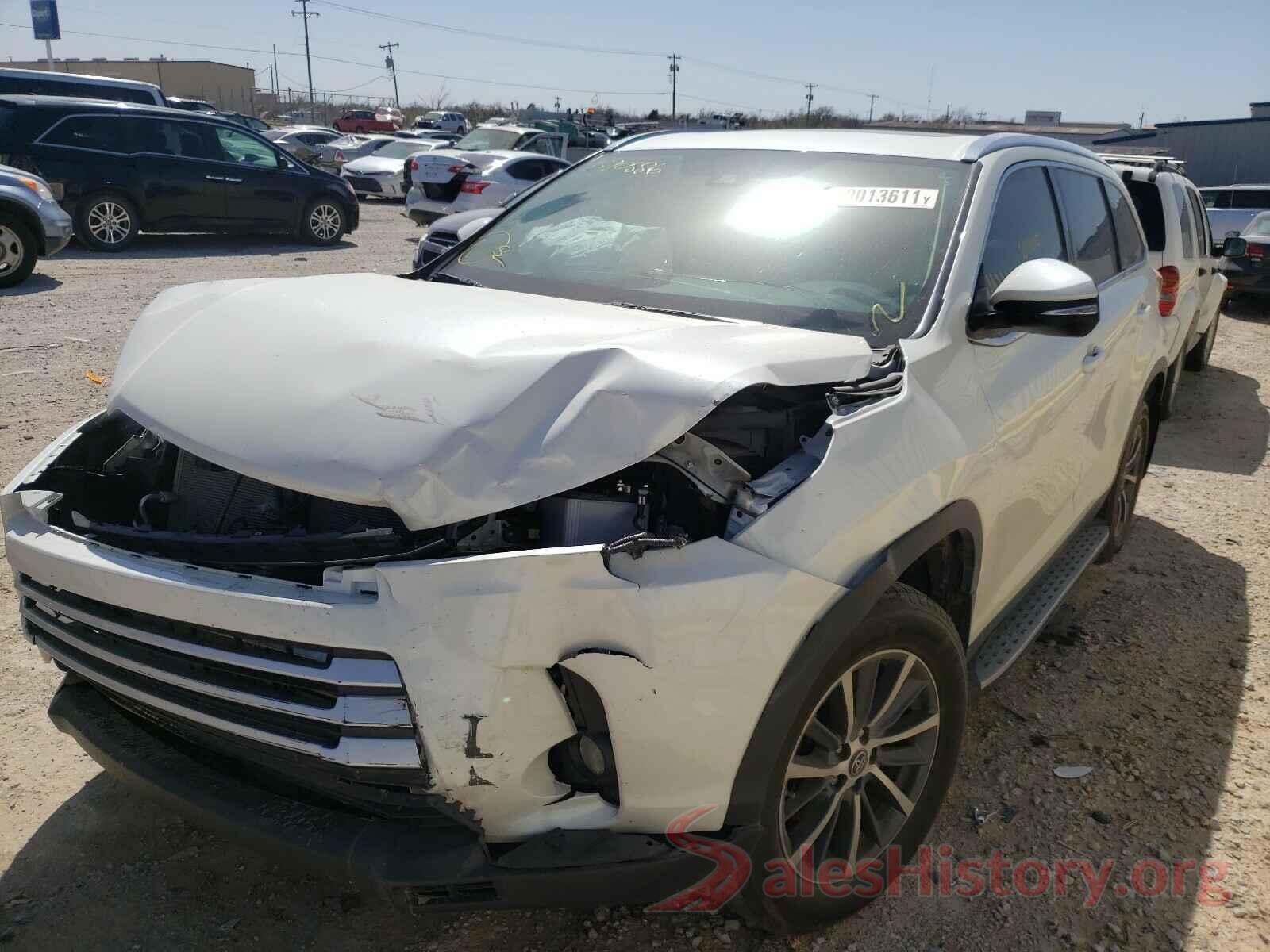 5TDKZRFH0KS570886 2019 TOYOTA HIGHLANDER