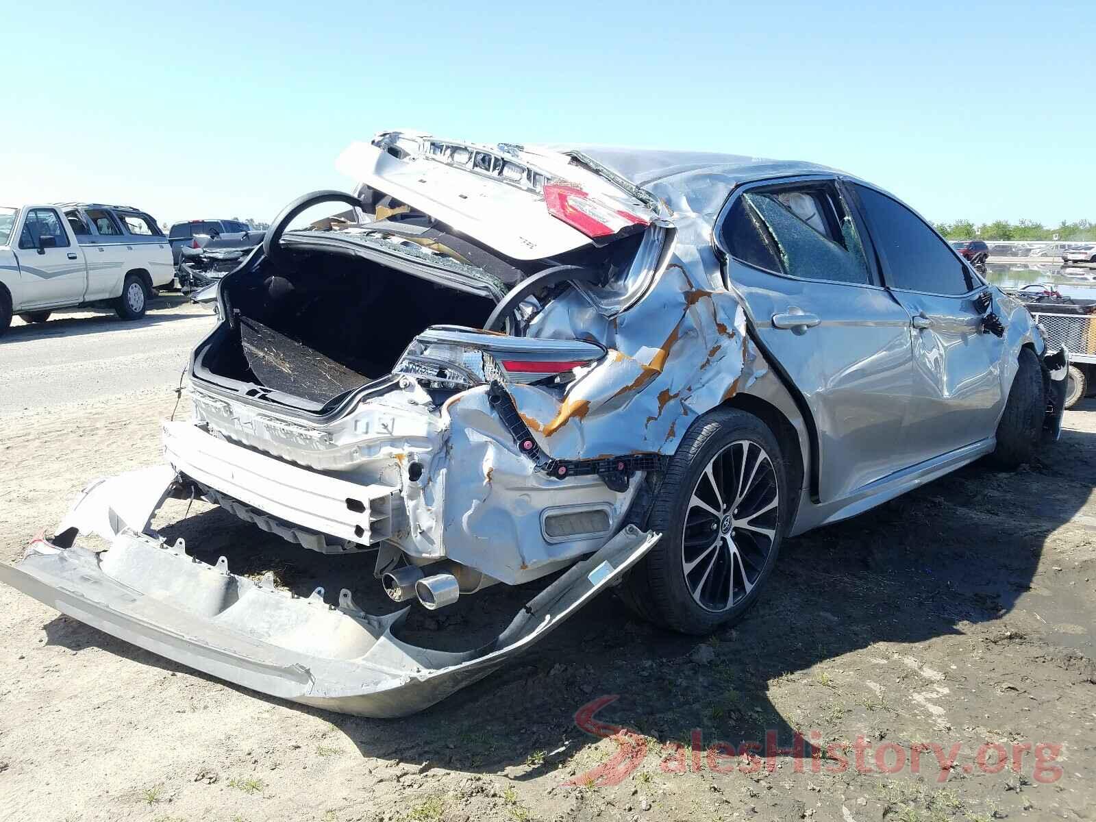 JTNB11HK3J3025567 2018 TOYOTA CAMRY