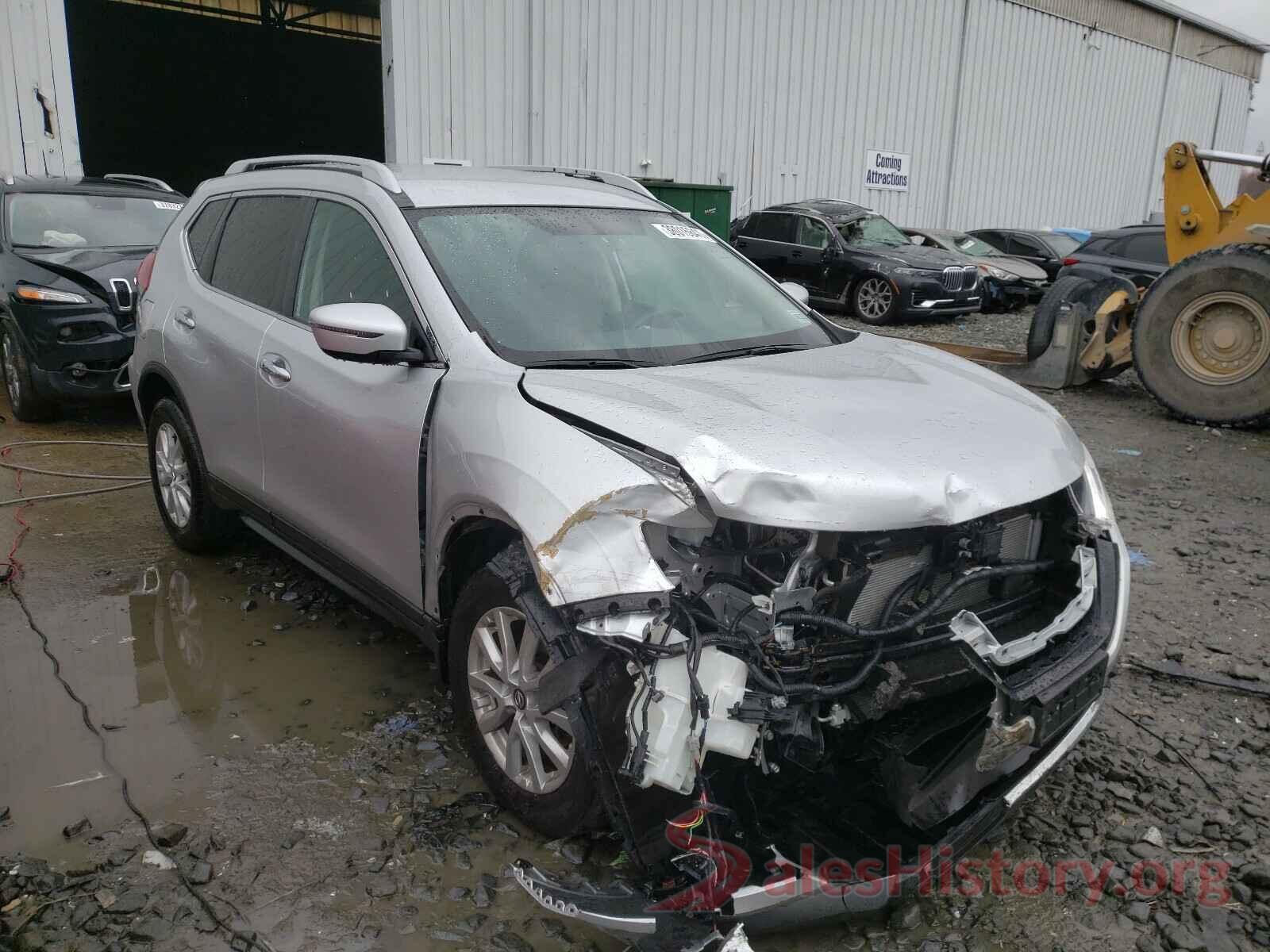 KNMAT2MV2JP599229 2018 NISSAN ROGUE