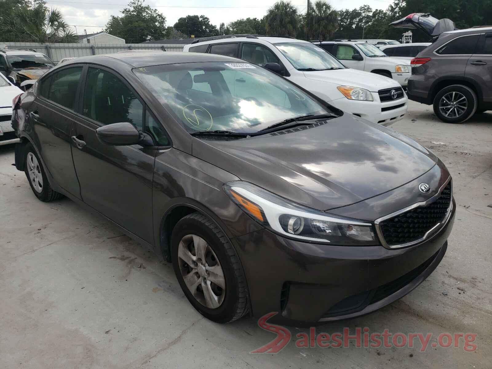 3KPFK4A70HE029895 2017 KIA FORTE