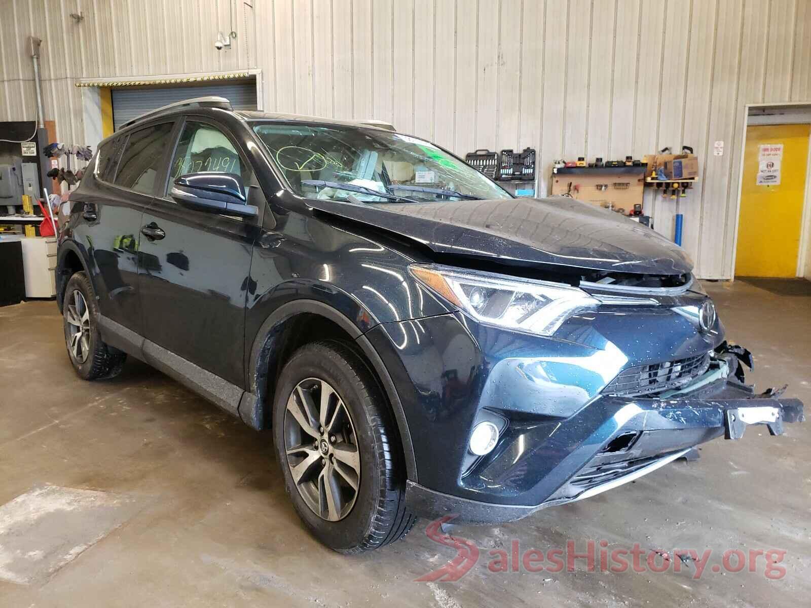 2T3RFREV0JW745102 2018 TOYOTA RAV4