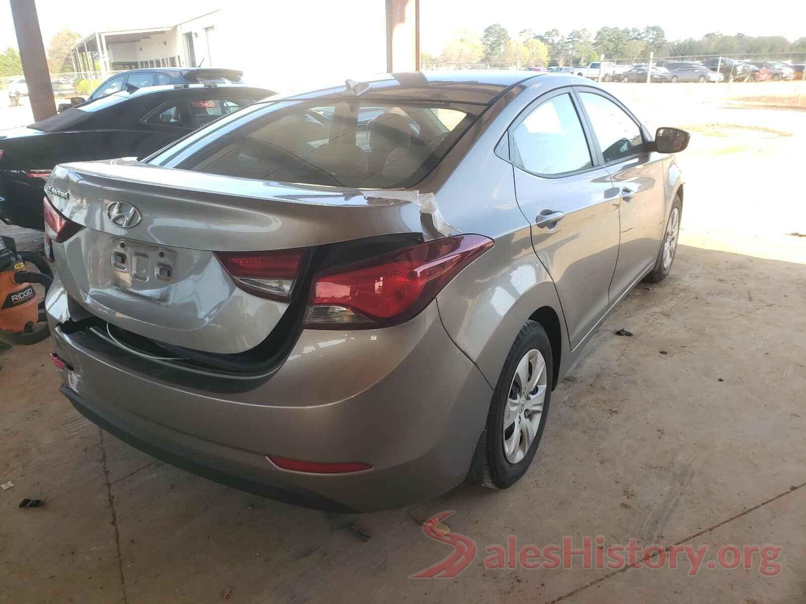 5NPDH4AE0GH785208 2016 HYUNDAI ELANTRA