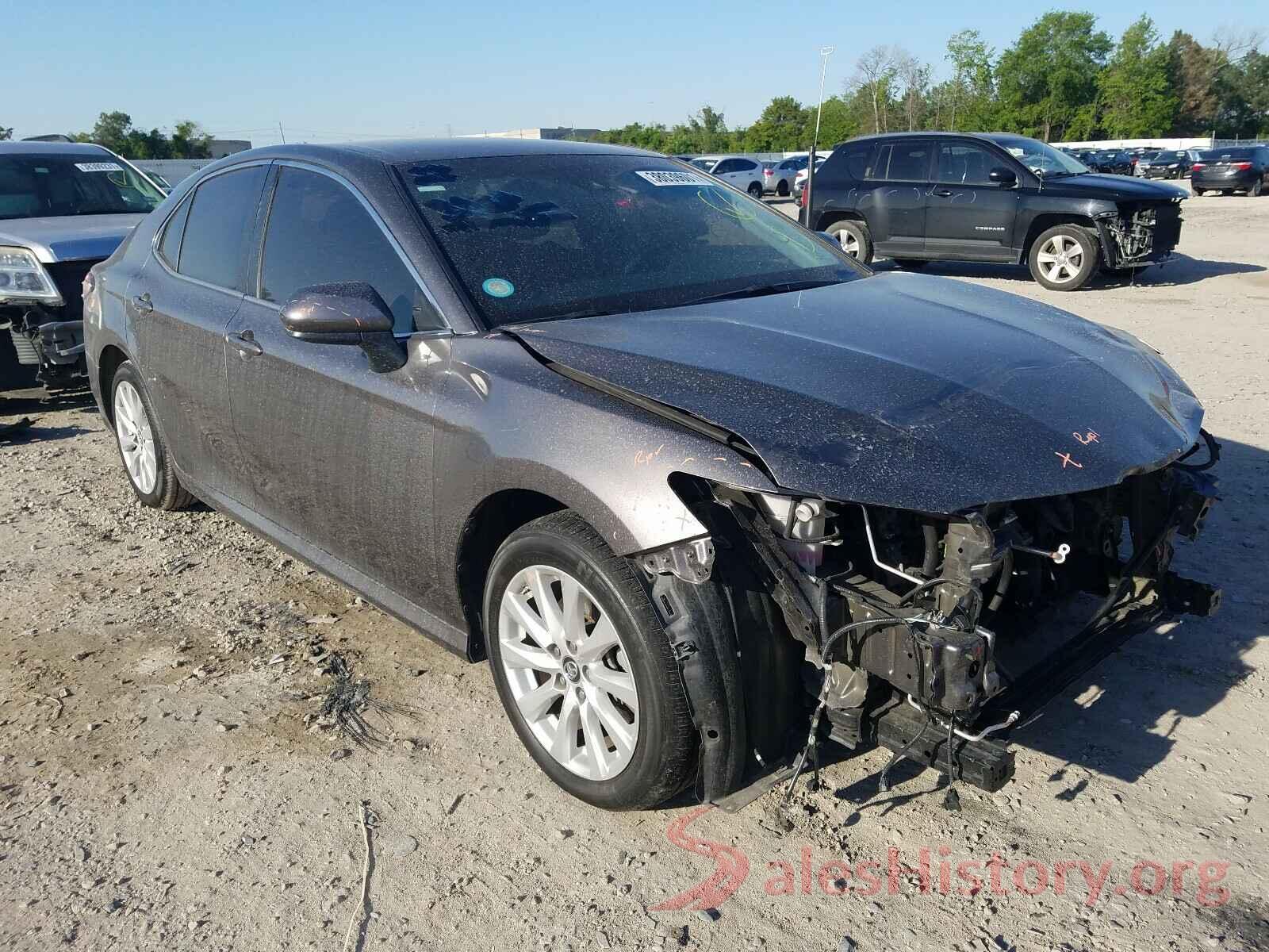 4T1B11HK9JU578928 2018 TOYOTA CAMRY