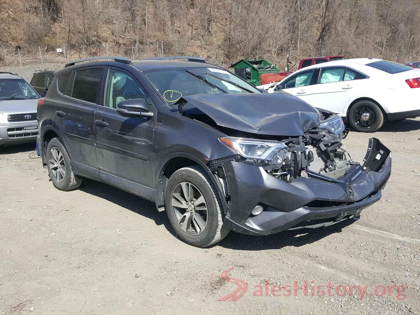 2T3RFREV4JW748939 2018 TOYOTA RAV4