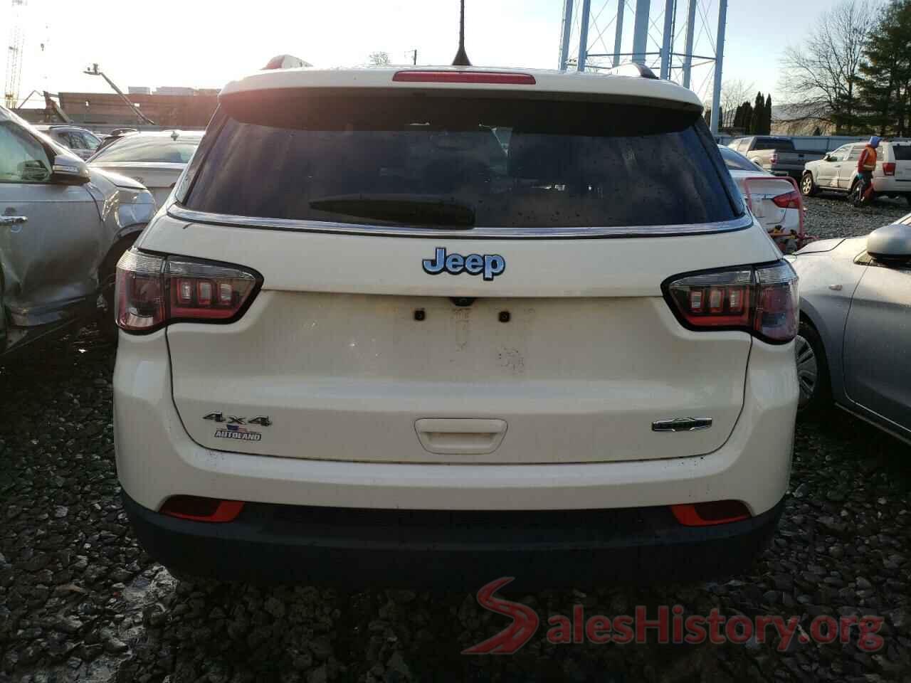 3C4NJDBB8JT253192 2018 JEEP COMPASS