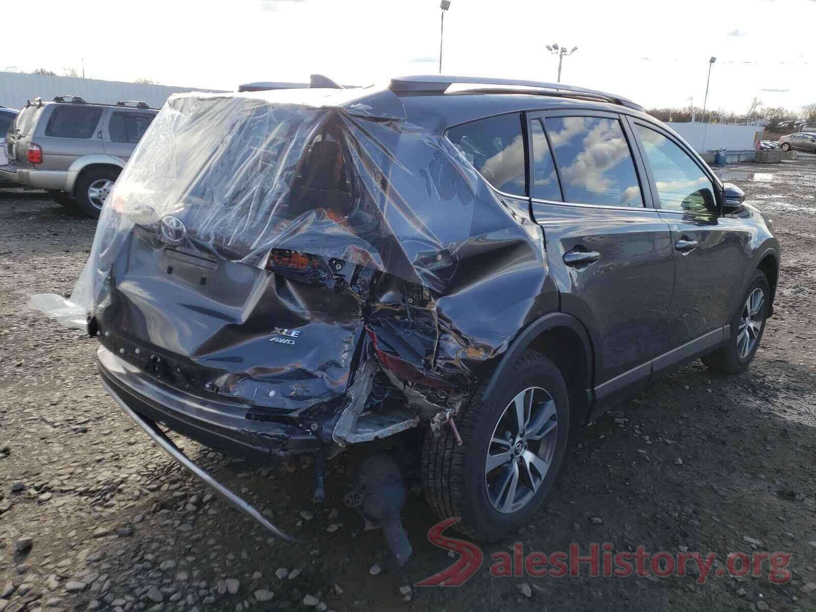 JTMRFREV2HJ111640 2017 TOYOTA RAV4