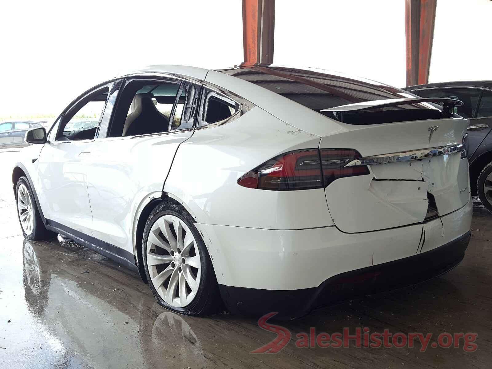 5YJXCAE26KF193037 2019 TESLA MODEL X