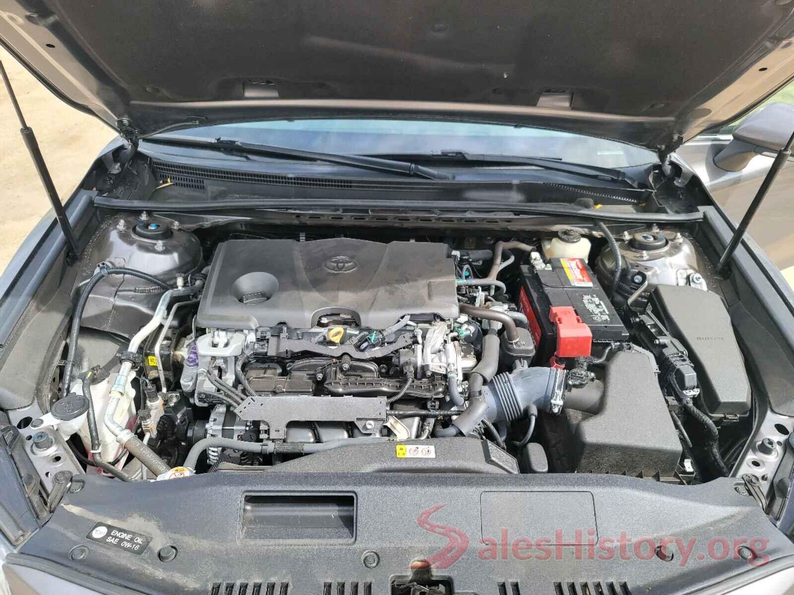 4T1B61HK9JU098471 2018 TOYOTA CAMRY