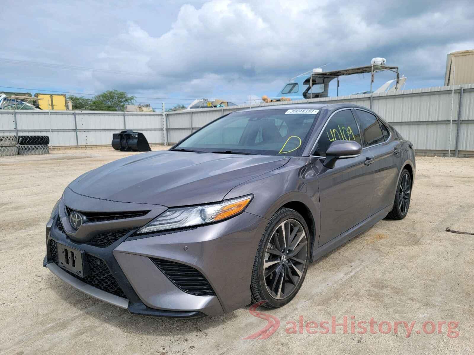 4T1B61HK9JU098471 2018 TOYOTA CAMRY