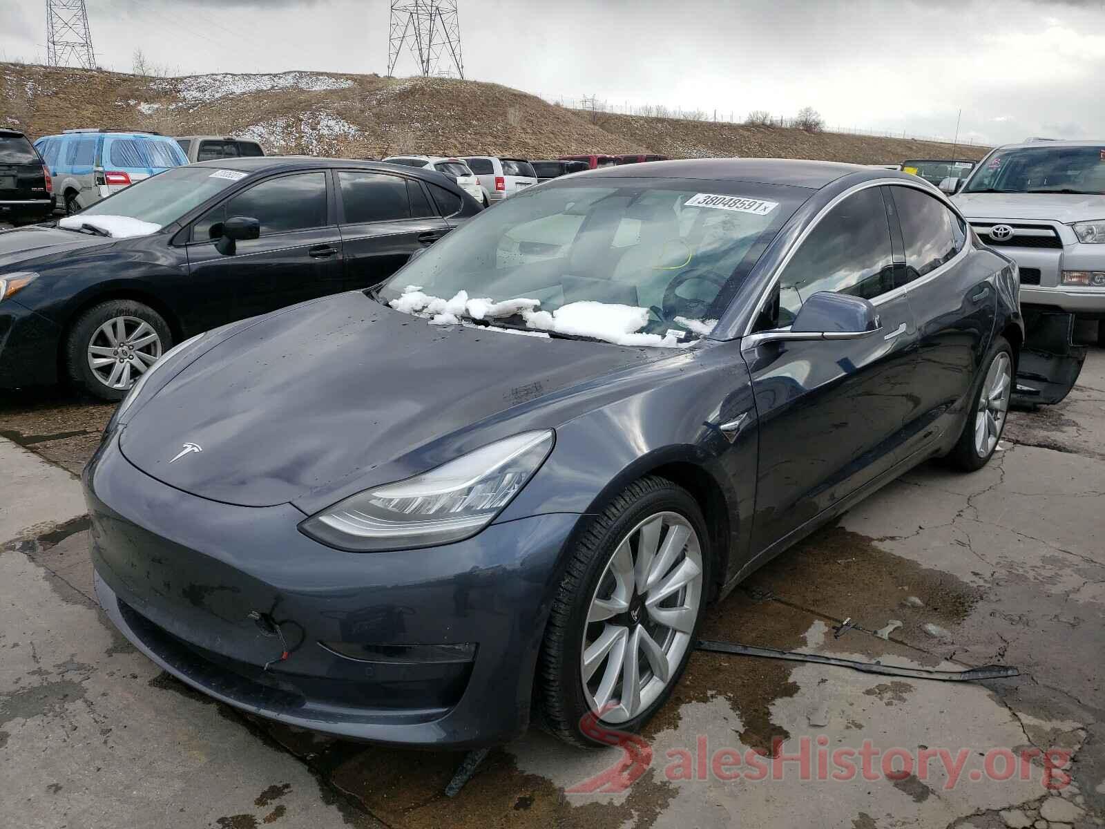 5YJ3E1EB0JF100861 2018 TESLA MODEL 3