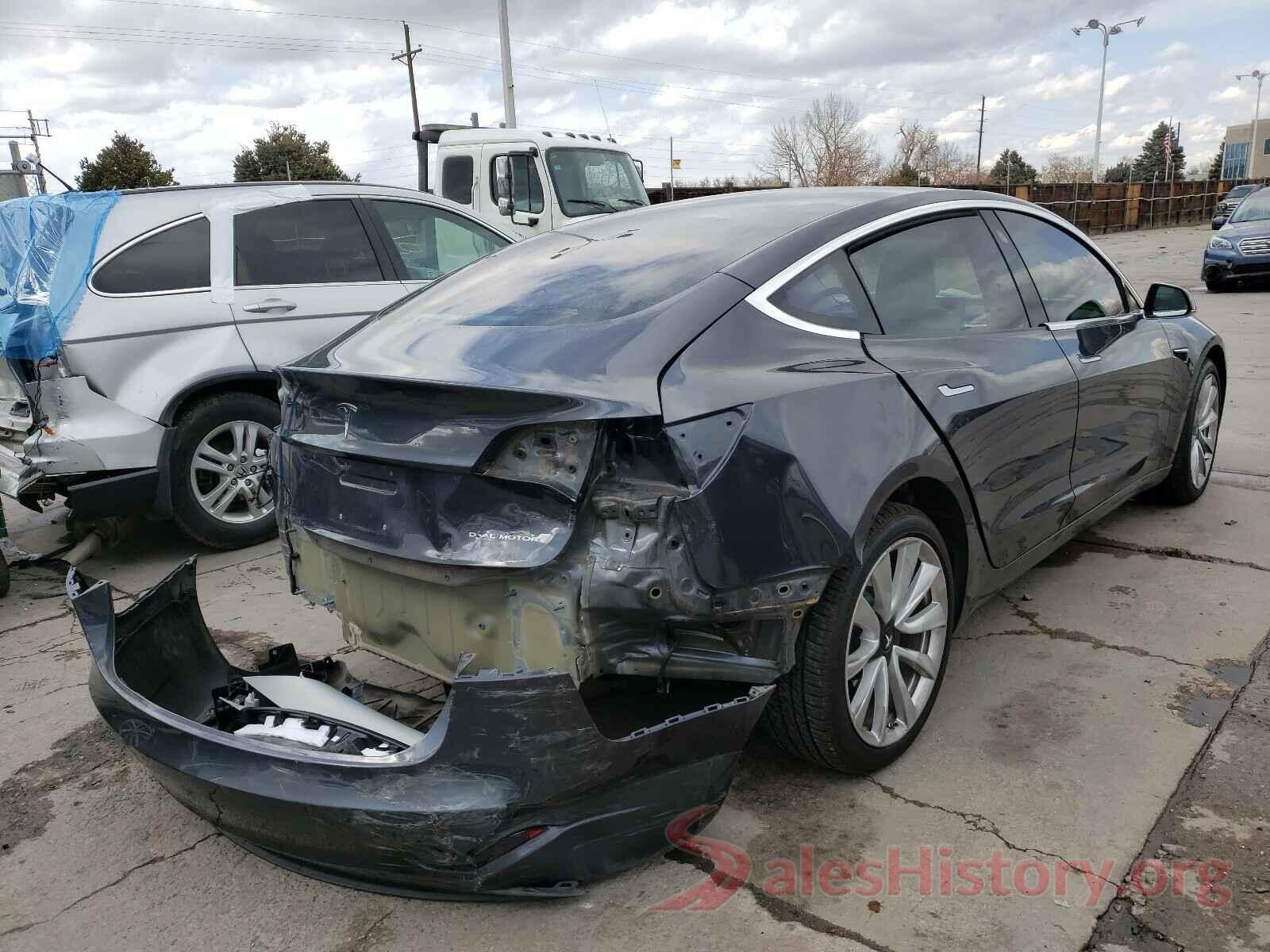 5YJ3E1EB0JF100861 2018 TESLA MODEL 3