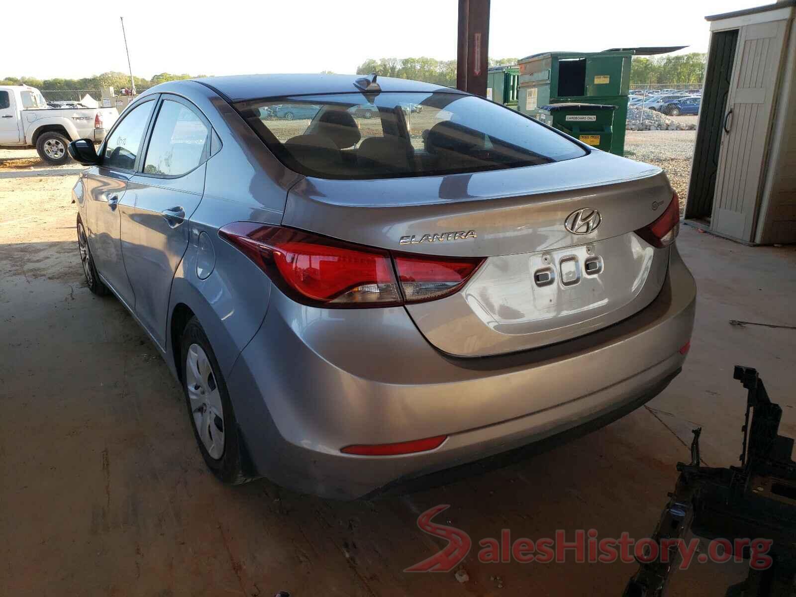 5NPDH4AE8GH781956 2016 HYUNDAI ELANTRA