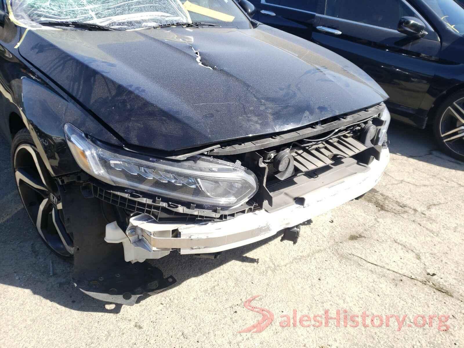 1HGCV1F30JA120027 2018 HONDA ACCORD