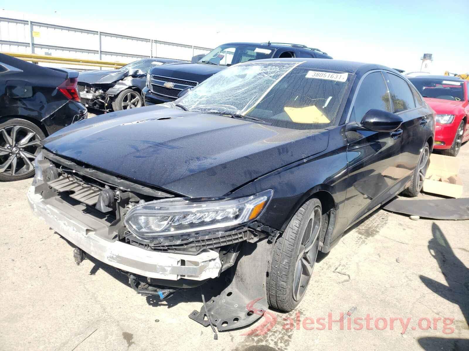 1HGCV1F30JA120027 2018 HONDA ACCORD