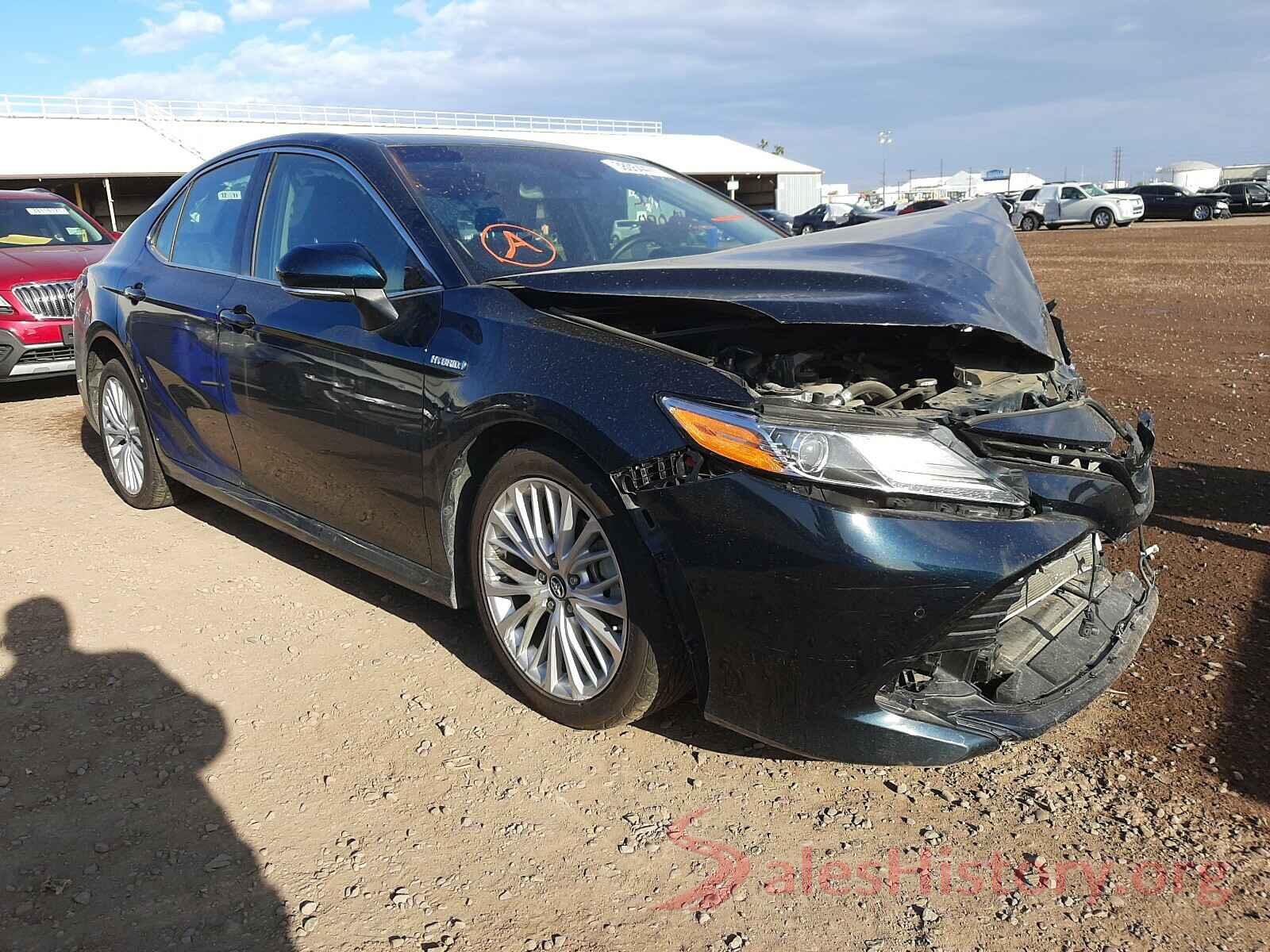 4T1B21HK4JU504054 2018 TOYOTA CAMRY