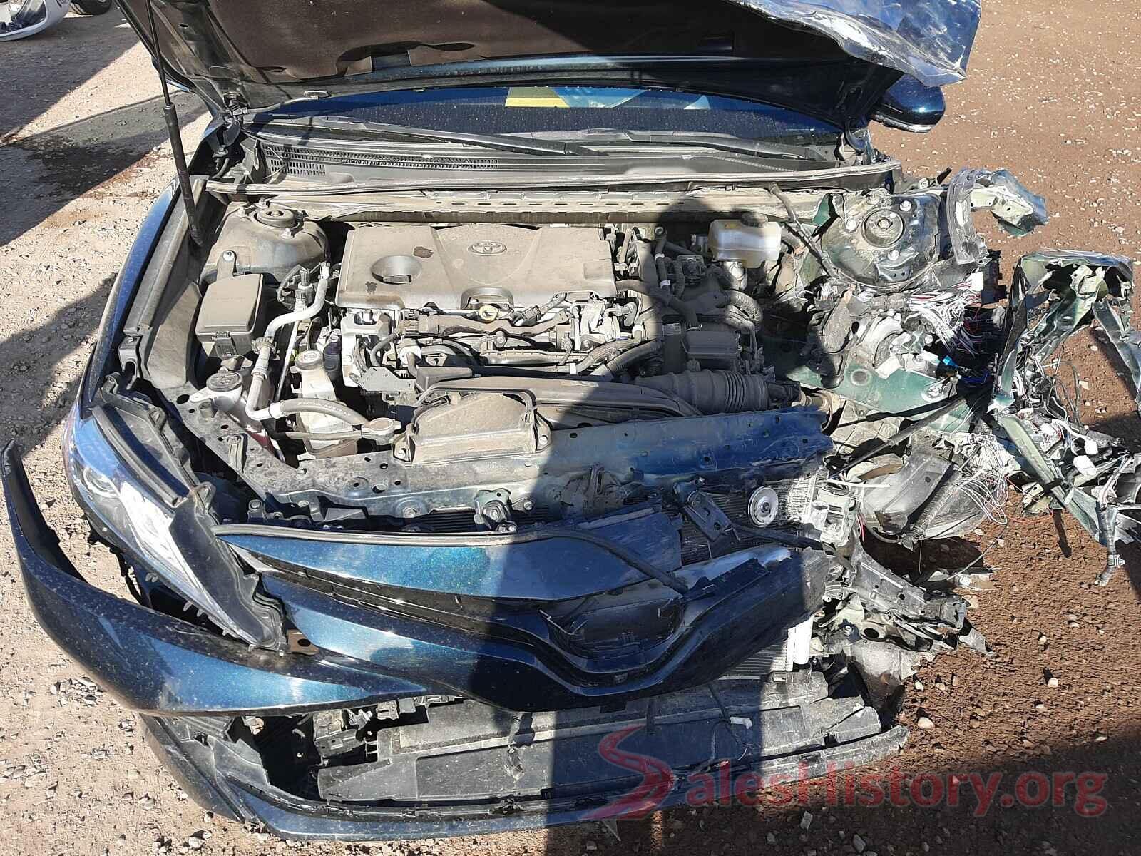 4T1B21HK4JU504054 2018 TOYOTA CAMRY