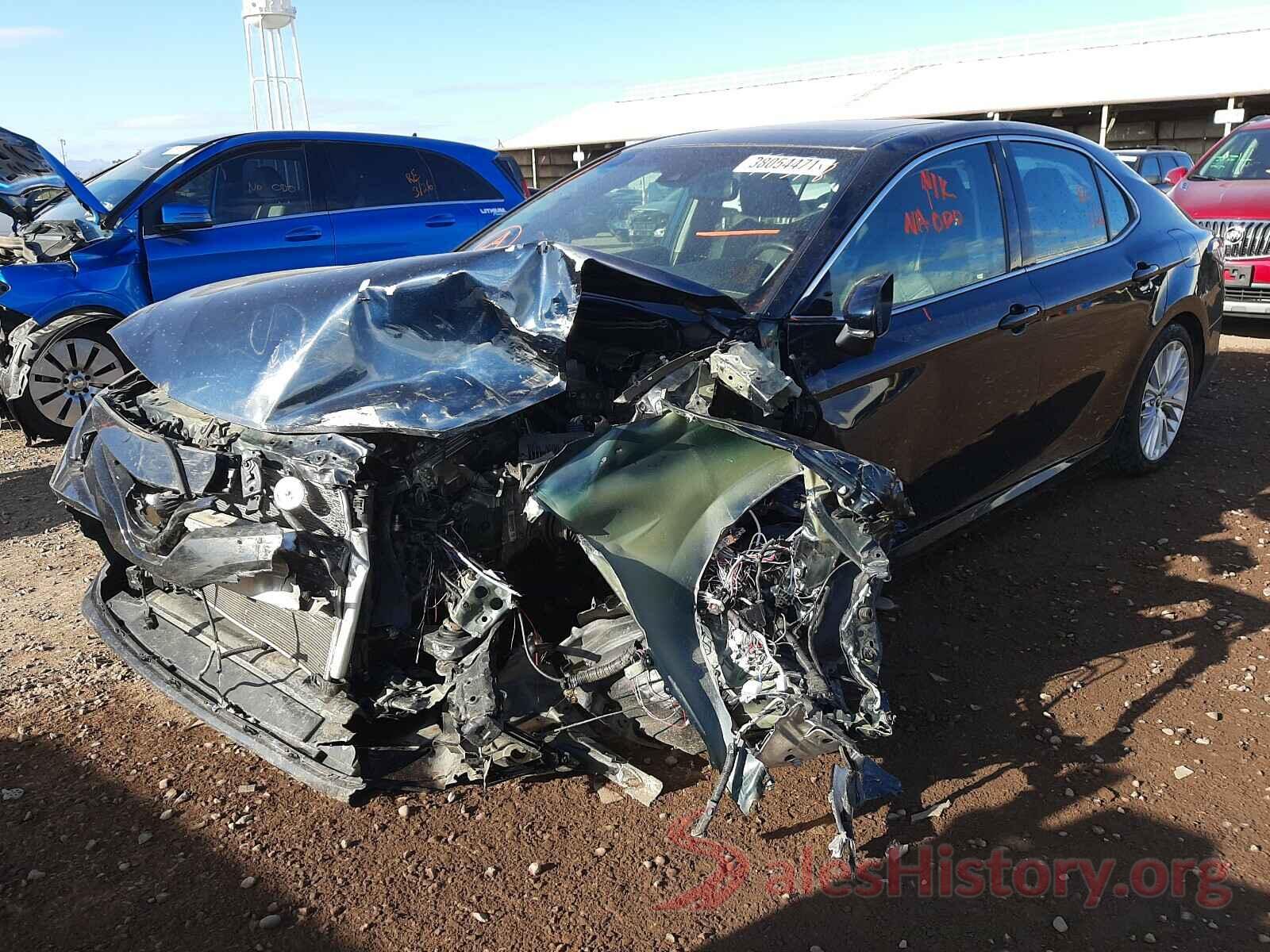 4T1B21HK4JU504054 2018 TOYOTA CAMRY