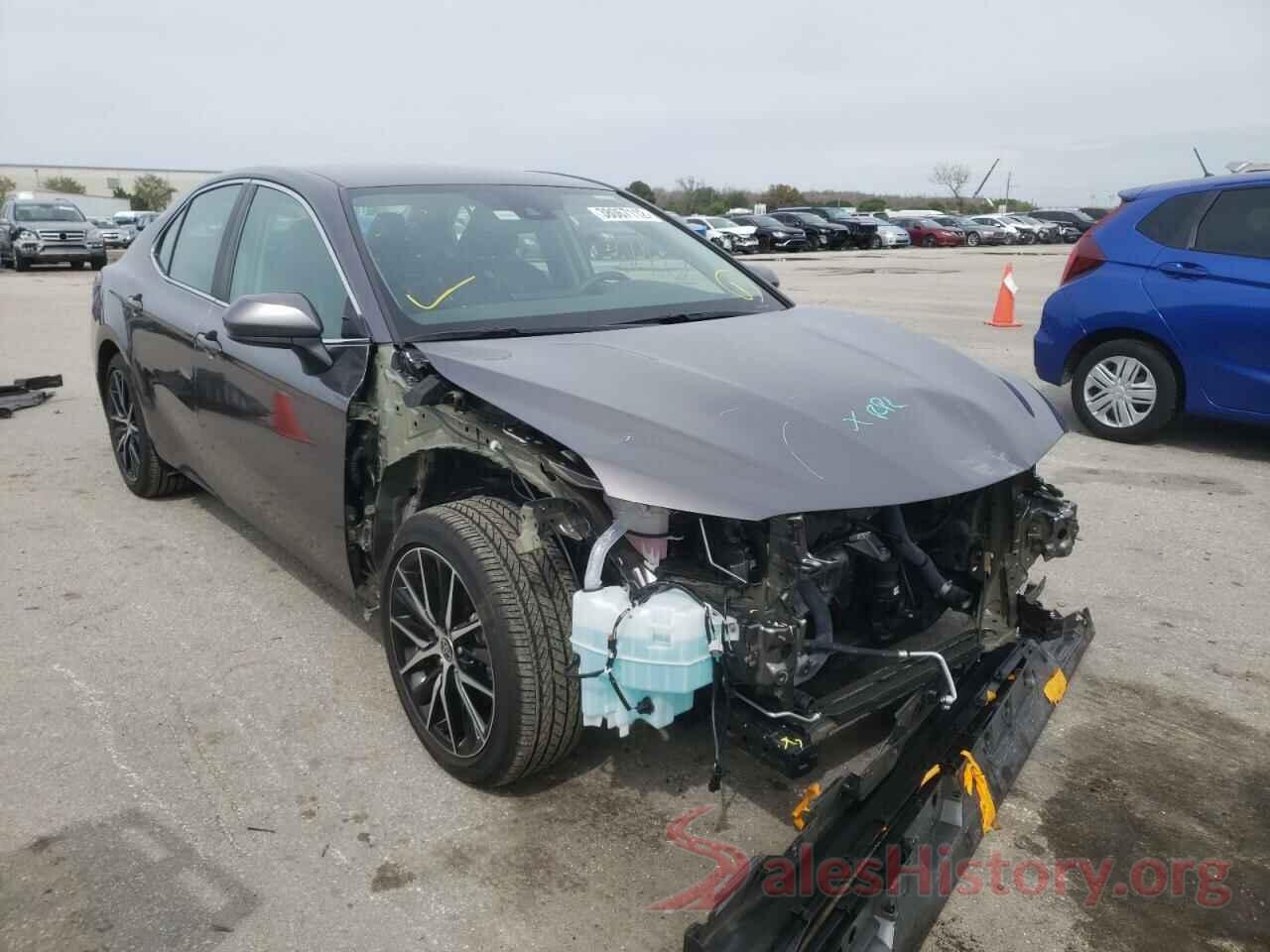 4T1G11AK6MU582231 2021 TOYOTA CAMRY