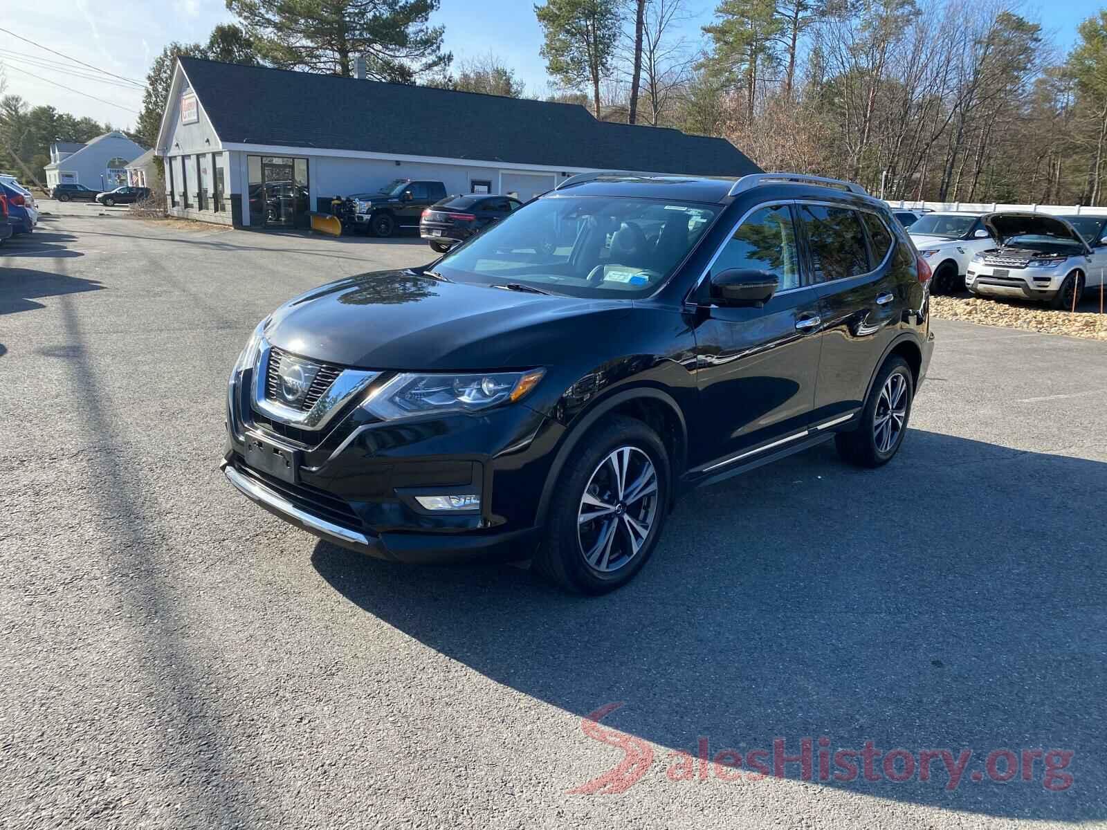 5N1AT2MV3HC860946 2017 NISSAN ROGUE