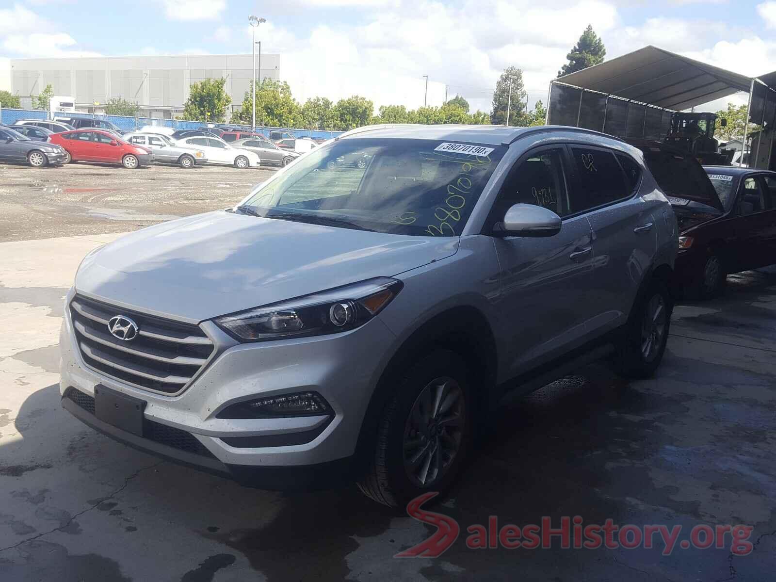 KM8J3CA49JU719915 2018 HYUNDAI TUCSON