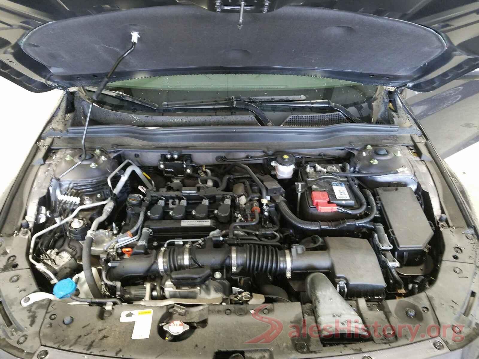 1HGCV1F30JA240636 2018 HONDA ACCORD