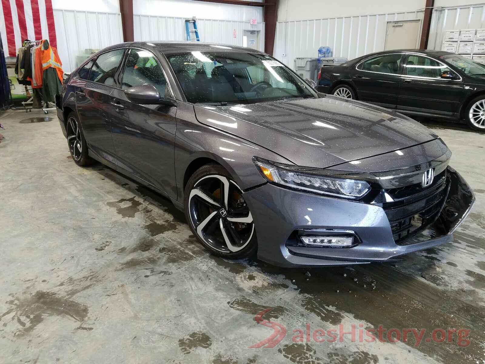 1HGCV1F30JA240636 2018 HONDA ACCORD