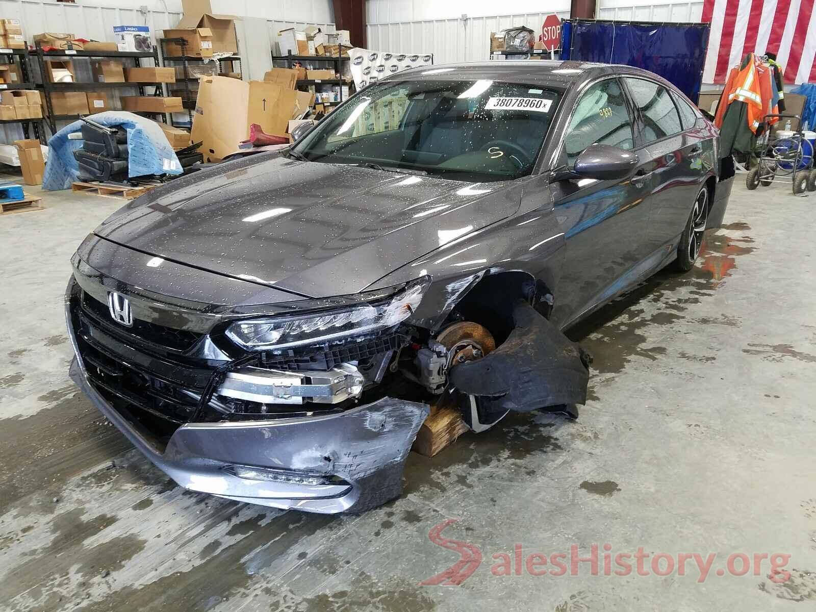 1HGCV1F30JA240636 2018 HONDA ACCORD