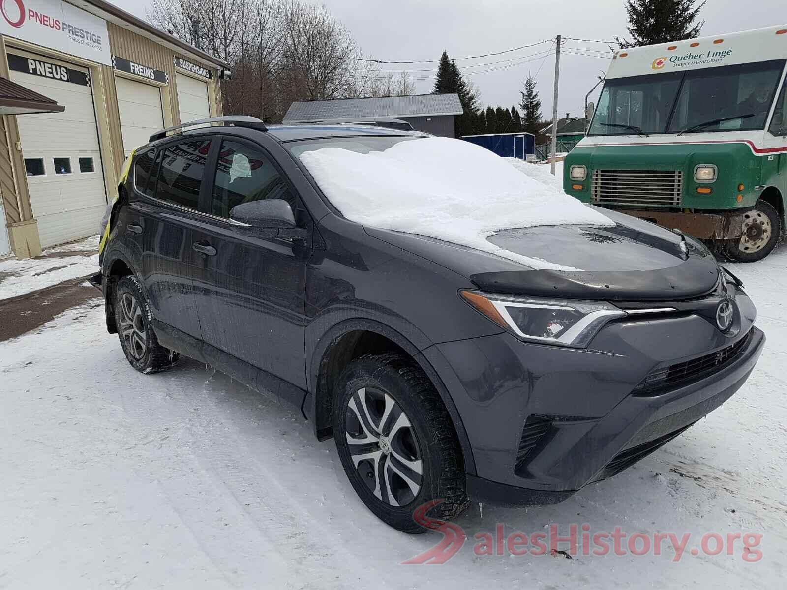 2T3BFREV5HW579042 2017 TOYOTA RAV4