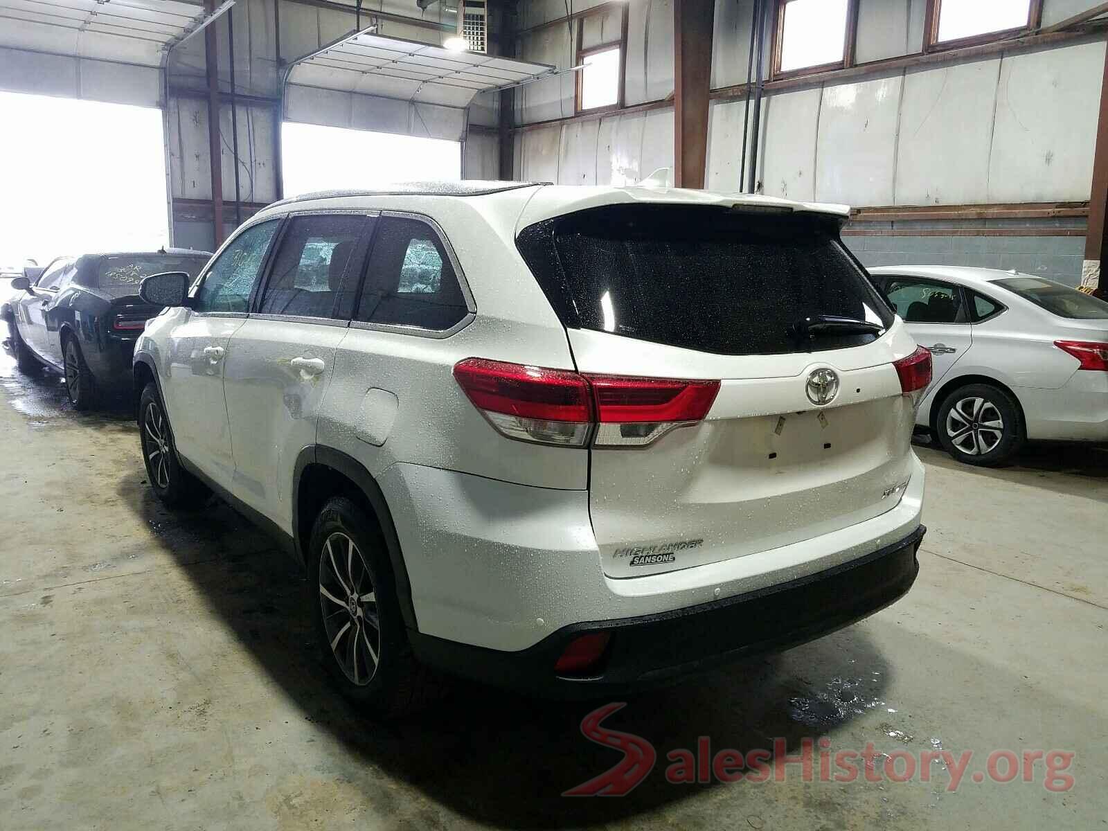 5TDJZRFH8KS577001 2019 TOYOTA HIGHLANDER