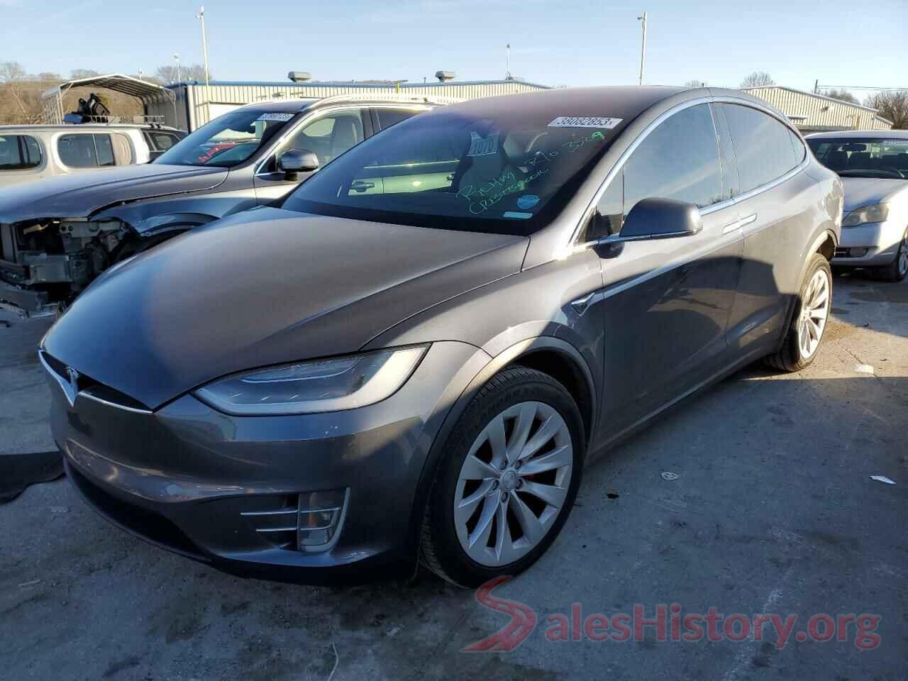 5YJXCBE4XKF202121 2019 TESLA MODEL X