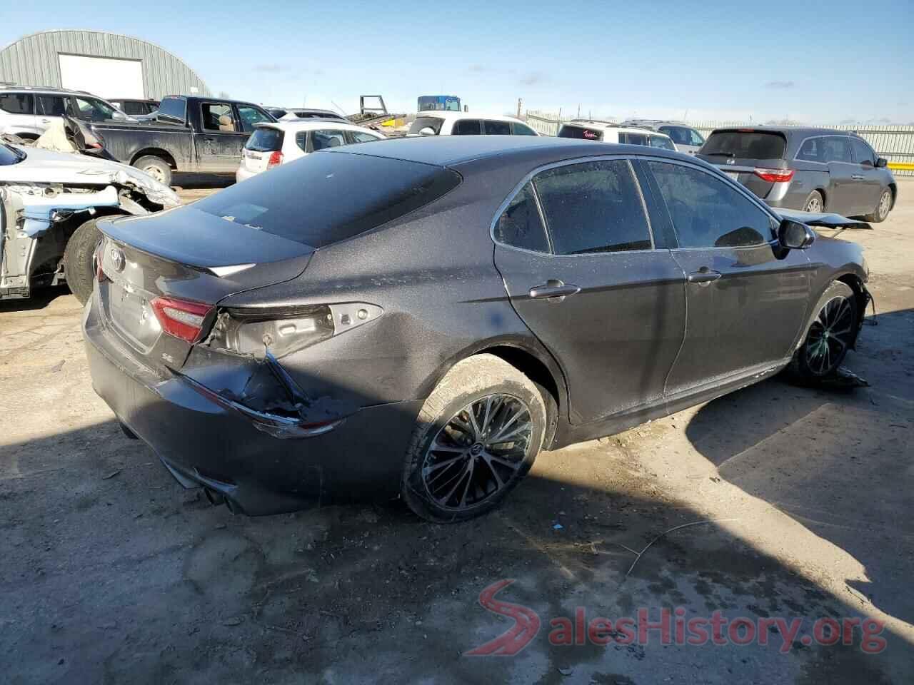 4T1B11HK6JU031020 2018 TOYOTA CAMRY