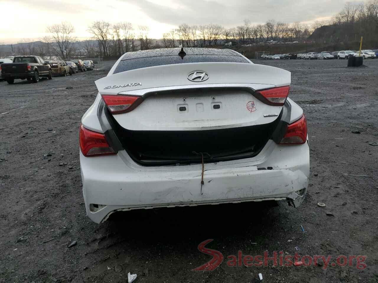 5NPEC4ACXEH813580 2014 HYUNDAI SONATA