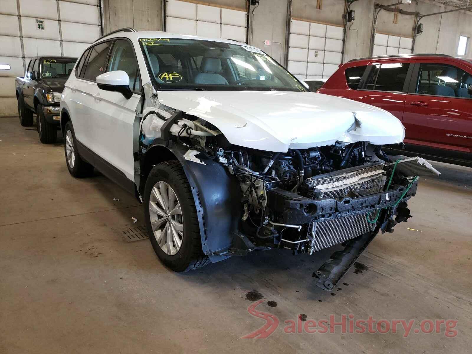 3VV0B7AX9JM204472 2018 VOLKSWAGEN TIGUAN