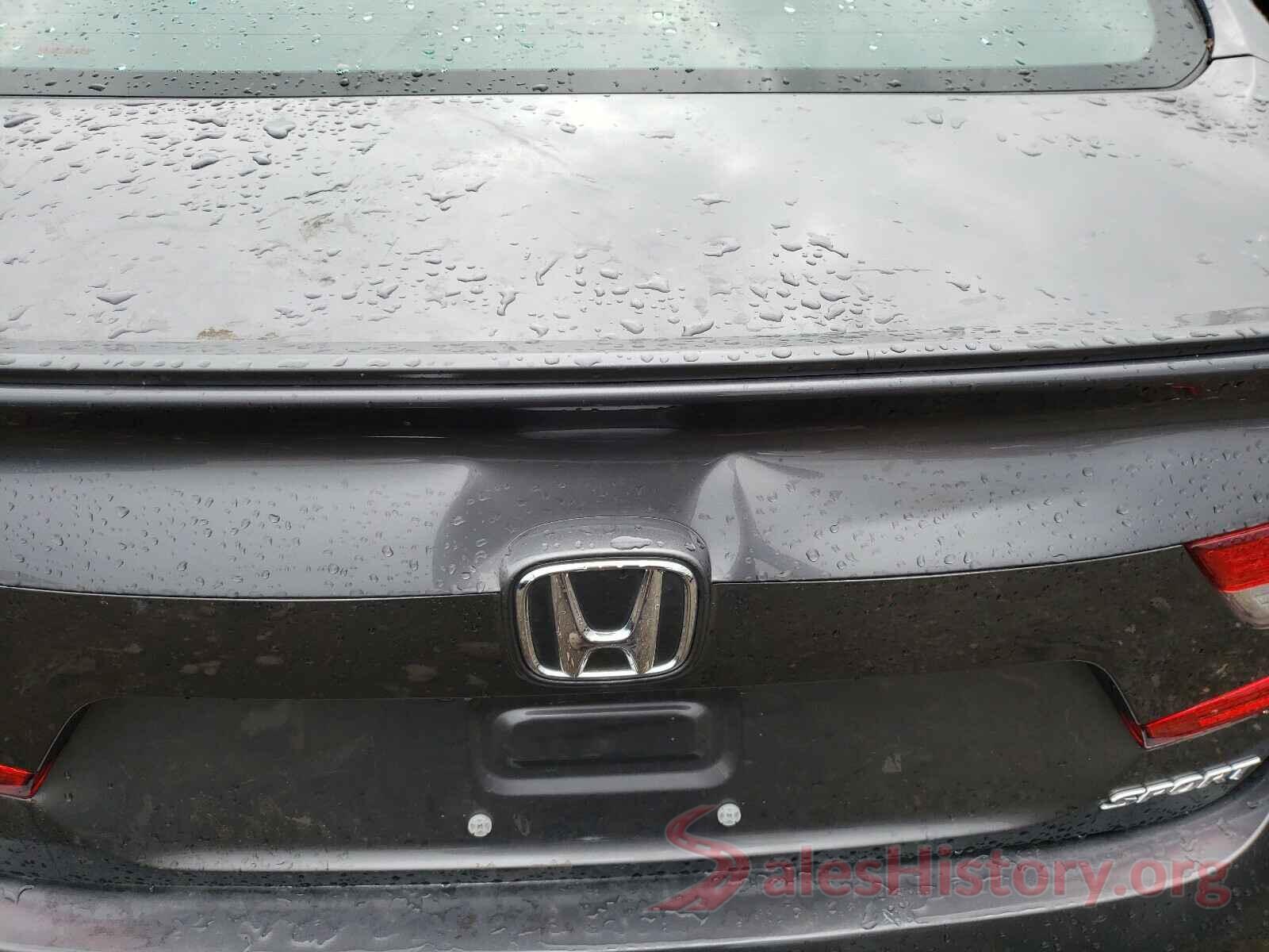 1HGCV1F36JA053000 2018 HONDA ACCORD