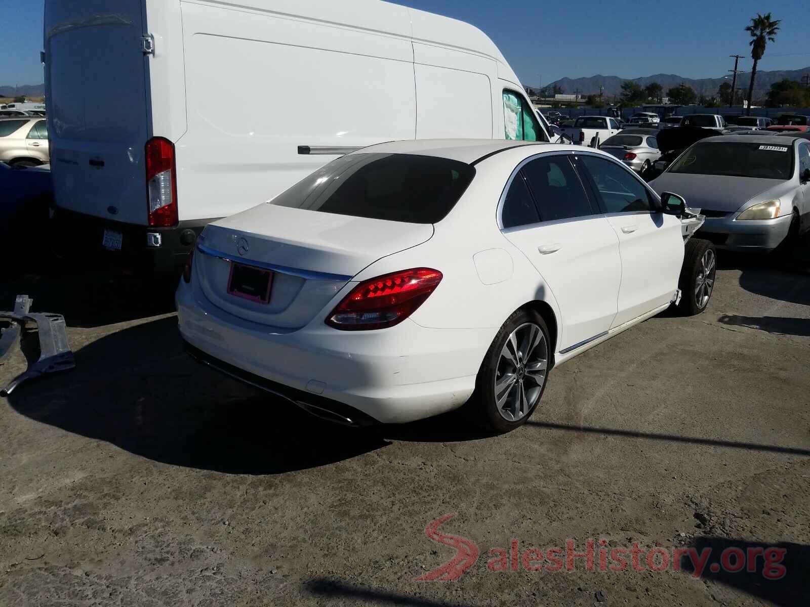 55SWF4JB5JU263246 2018 MERCEDES-BENZ C CLASS