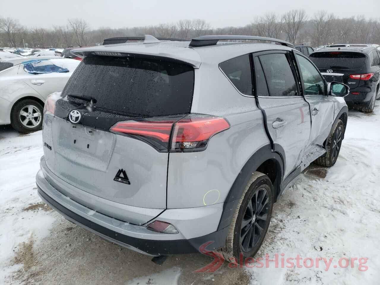 2T3RFREV0JW752129 2018 TOYOTA RAV4