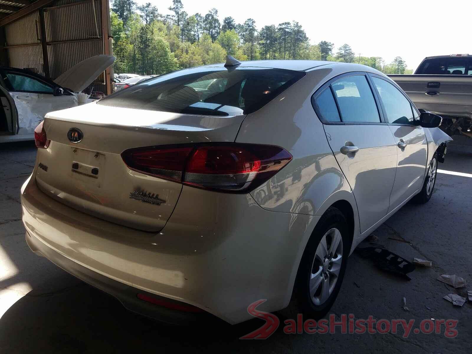 3KPFK4A7XJE231486 2018 KIA FORTE