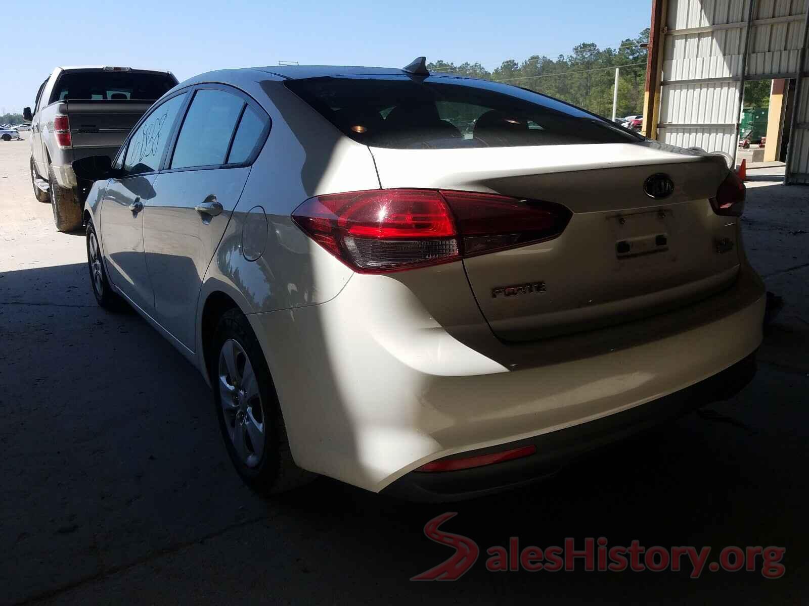 3KPFK4A7XJE231486 2018 KIA FORTE