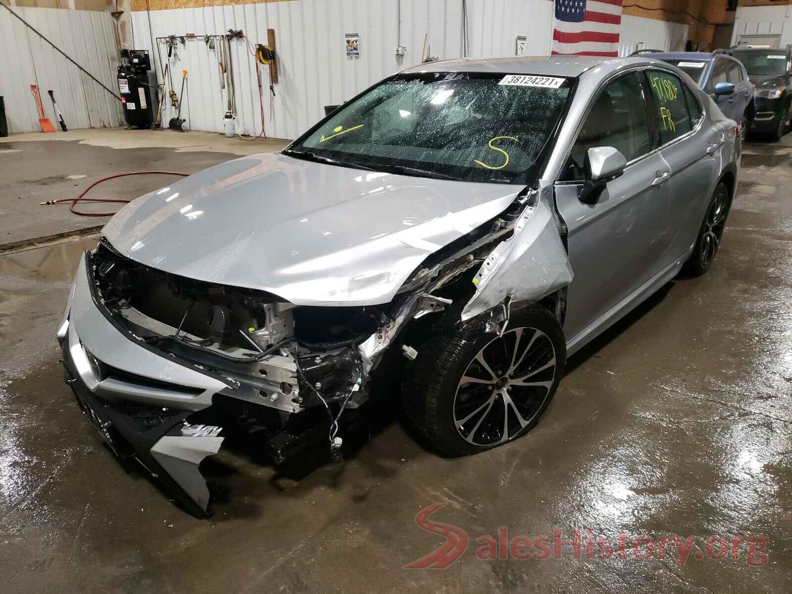 4T1B11HKXJU596337 2018 TOYOTA CAMRY