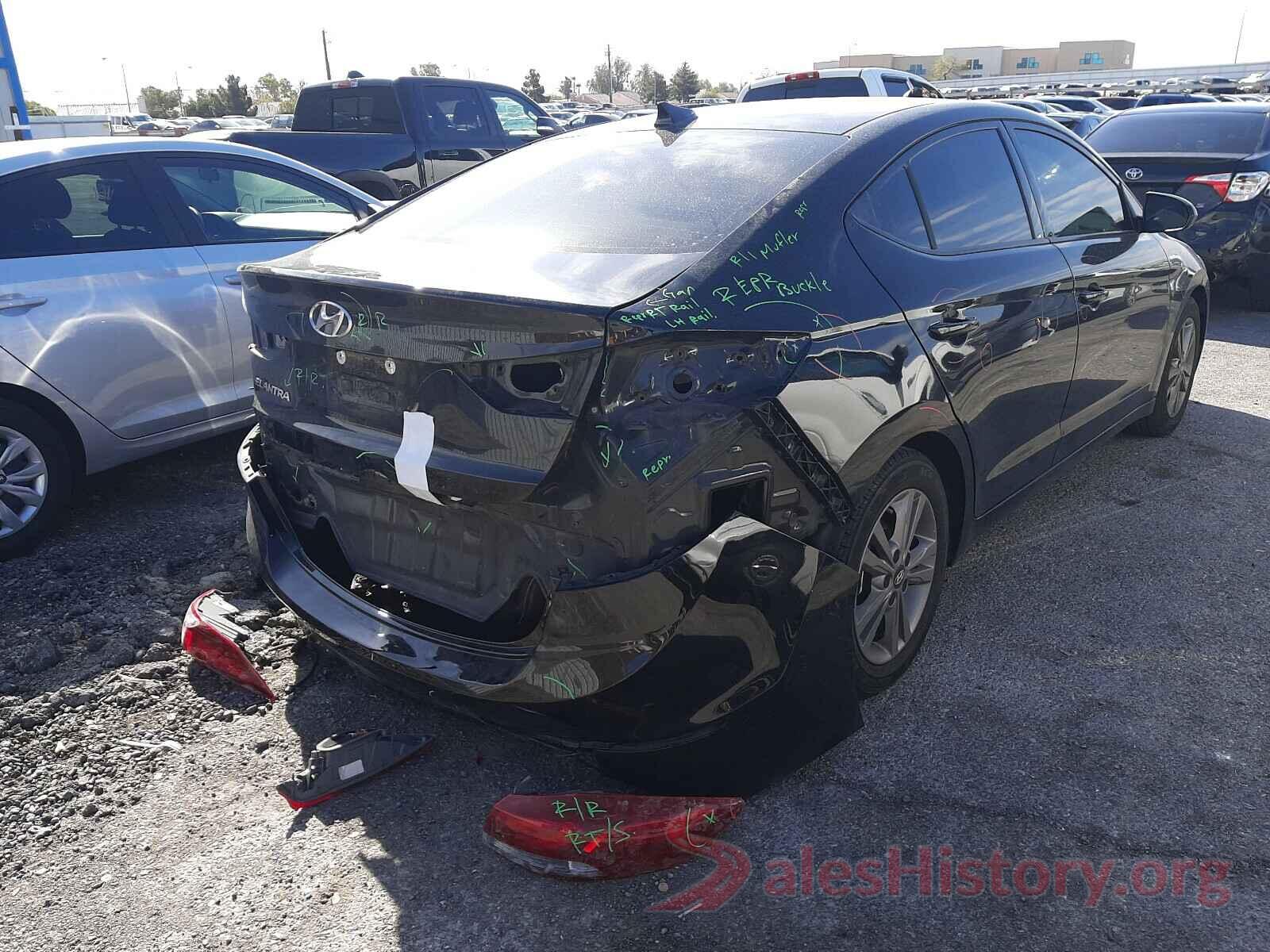 5NPD84LF2JH260986 2018 HYUNDAI ELANTRA