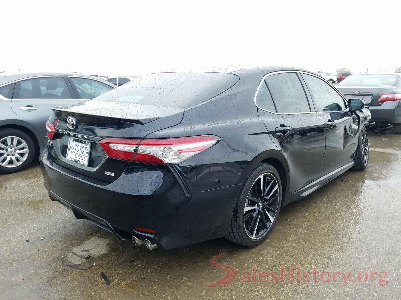 4T1B61HK2JU082175 2018 TOYOTA CAMRY