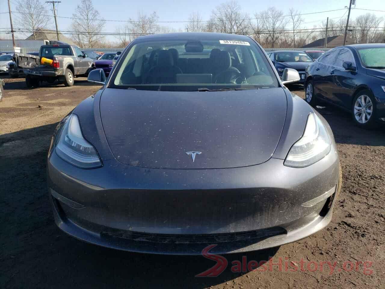 5YJ3E1EB8JF132621 2018 TESLA MODEL 3