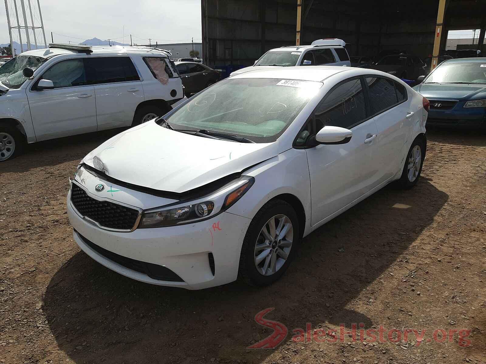 3KPFL4A77HE015327 2017 KIA FORTE