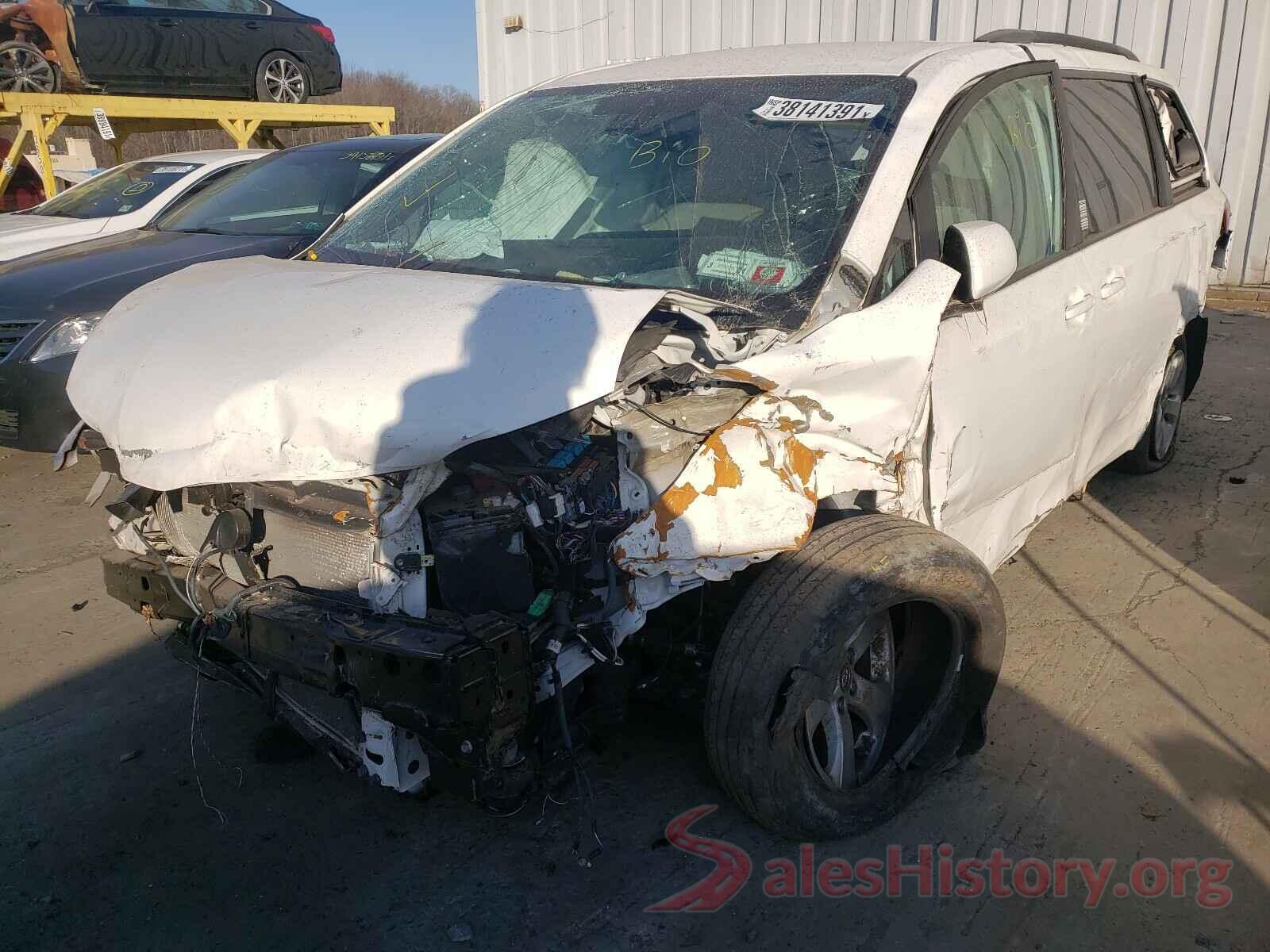 5TDKZ3DC1KS007768 2019 TOYOTA SIENNA