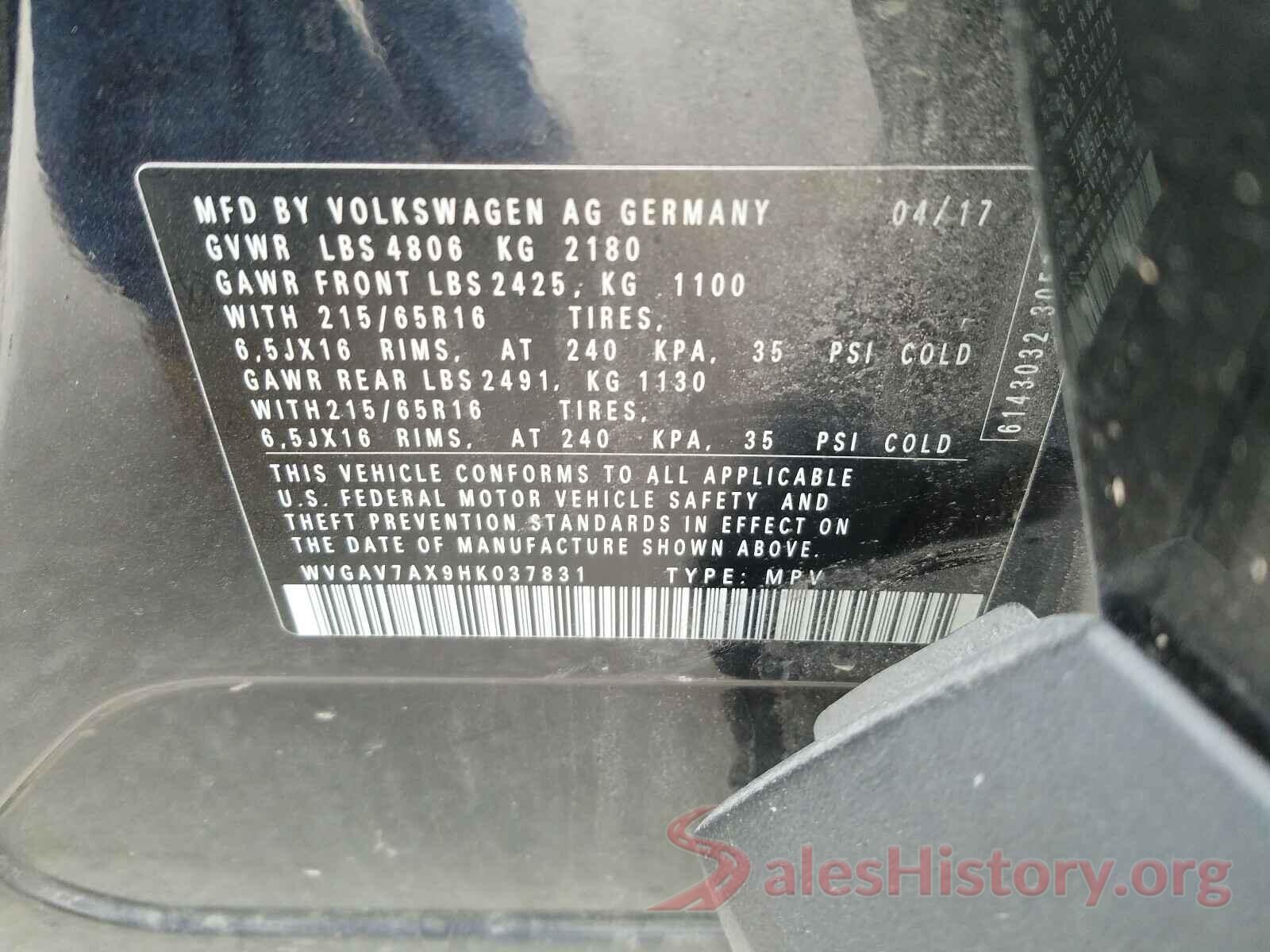 WVGAV7AX9HK037831 2017 VOLKSWAGEN TIGUAN