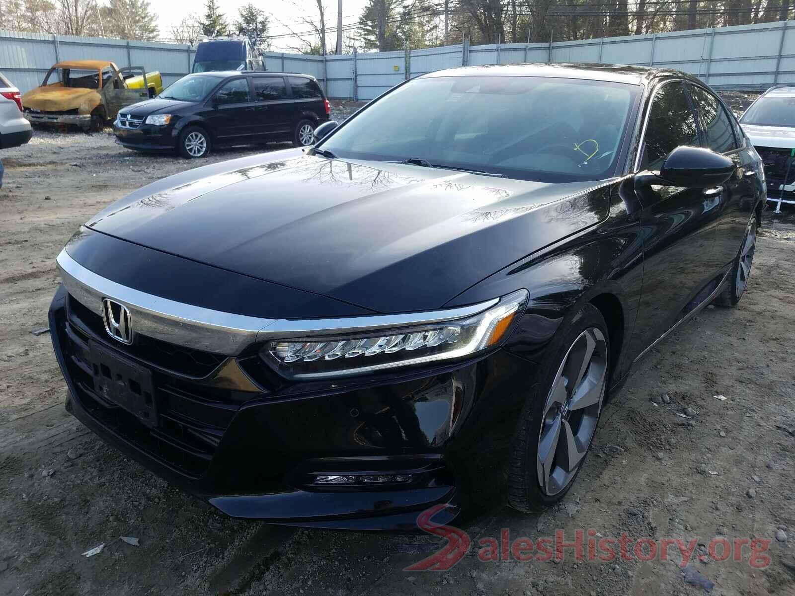 1HGCV2F96JA048051 2018 HONDA ACCORD