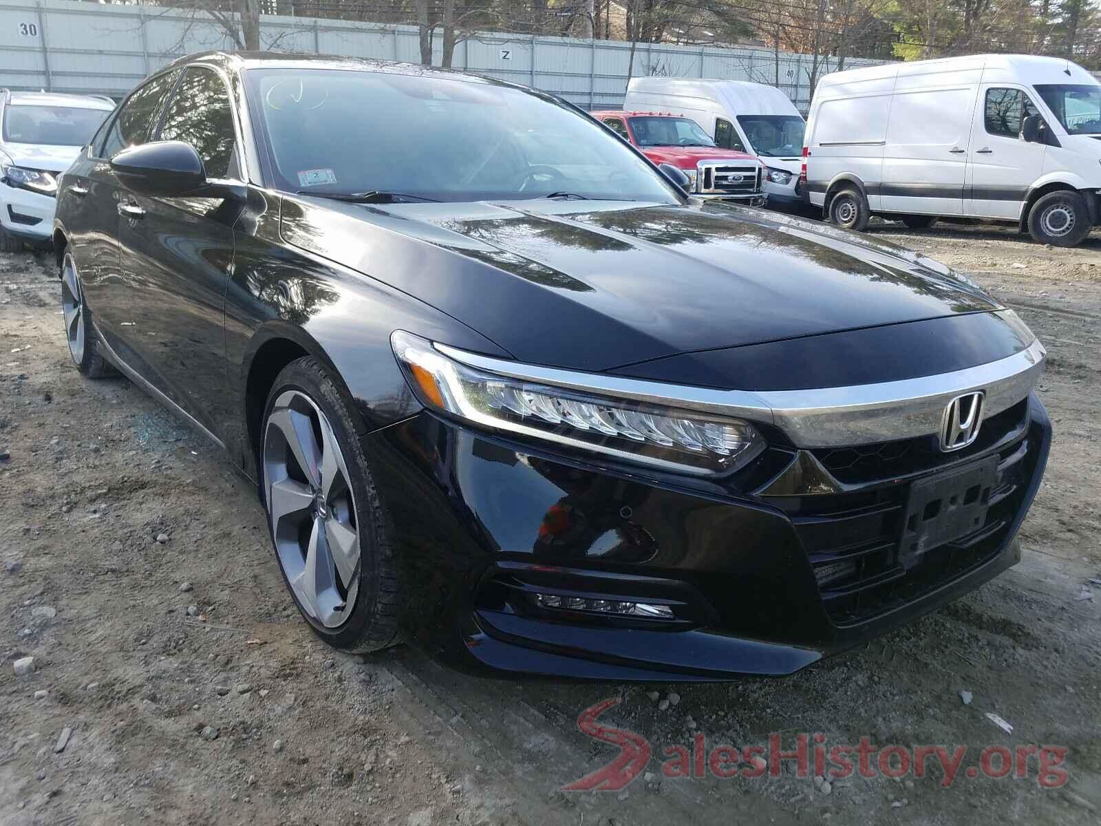 1HGCV2F96JA048051 2018 HONDA ACCORD