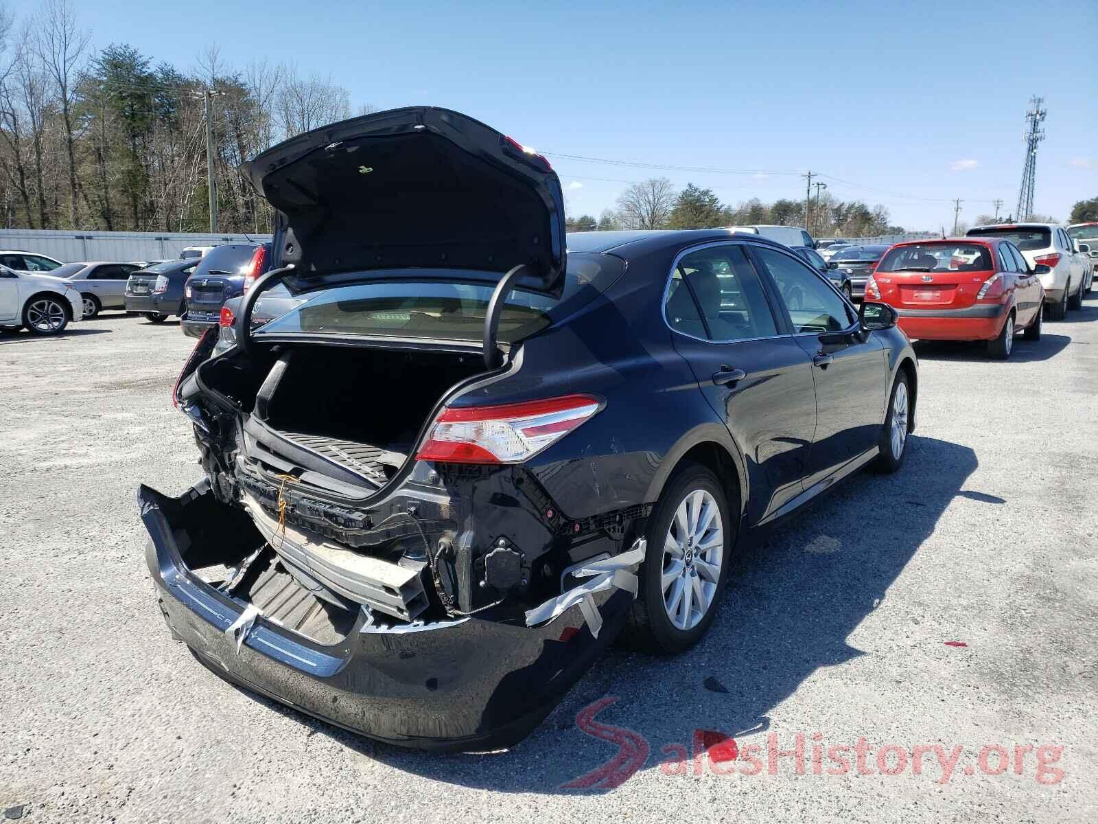 JTNB11HK0J3038552 2018 TOYOTA CAMRY