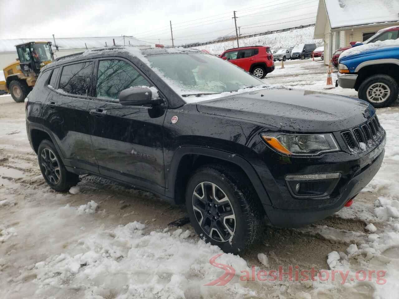 3C4NJDDBXKT690674 2019 JEEP COMPASS